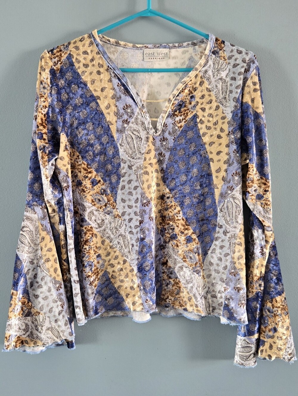 Vintage Velour Blue & Cream Patterned Long-Sleeve Blouse with Flair Sleeves
